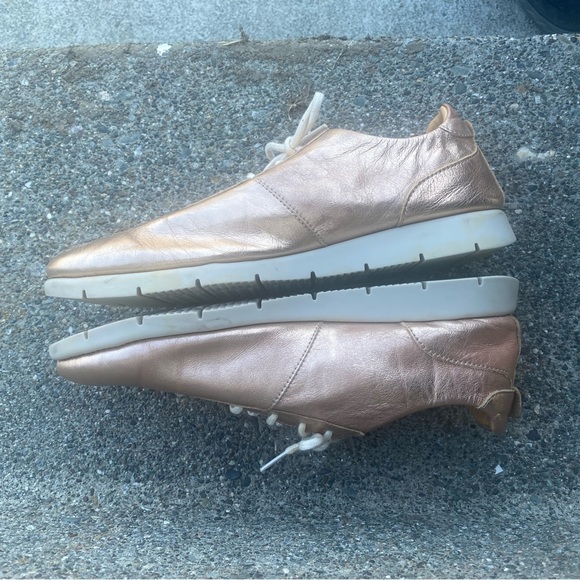 Darkwood Touch woman’s 39 (8.5) lace-up shoes gold metallic. Padded inside le - Picture 4 of 9